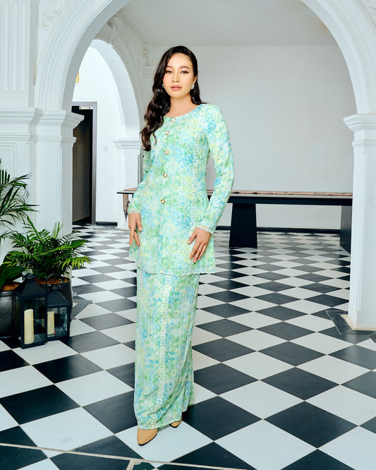 YUNA KURUNG - APPLE GREEN (Pre Order)