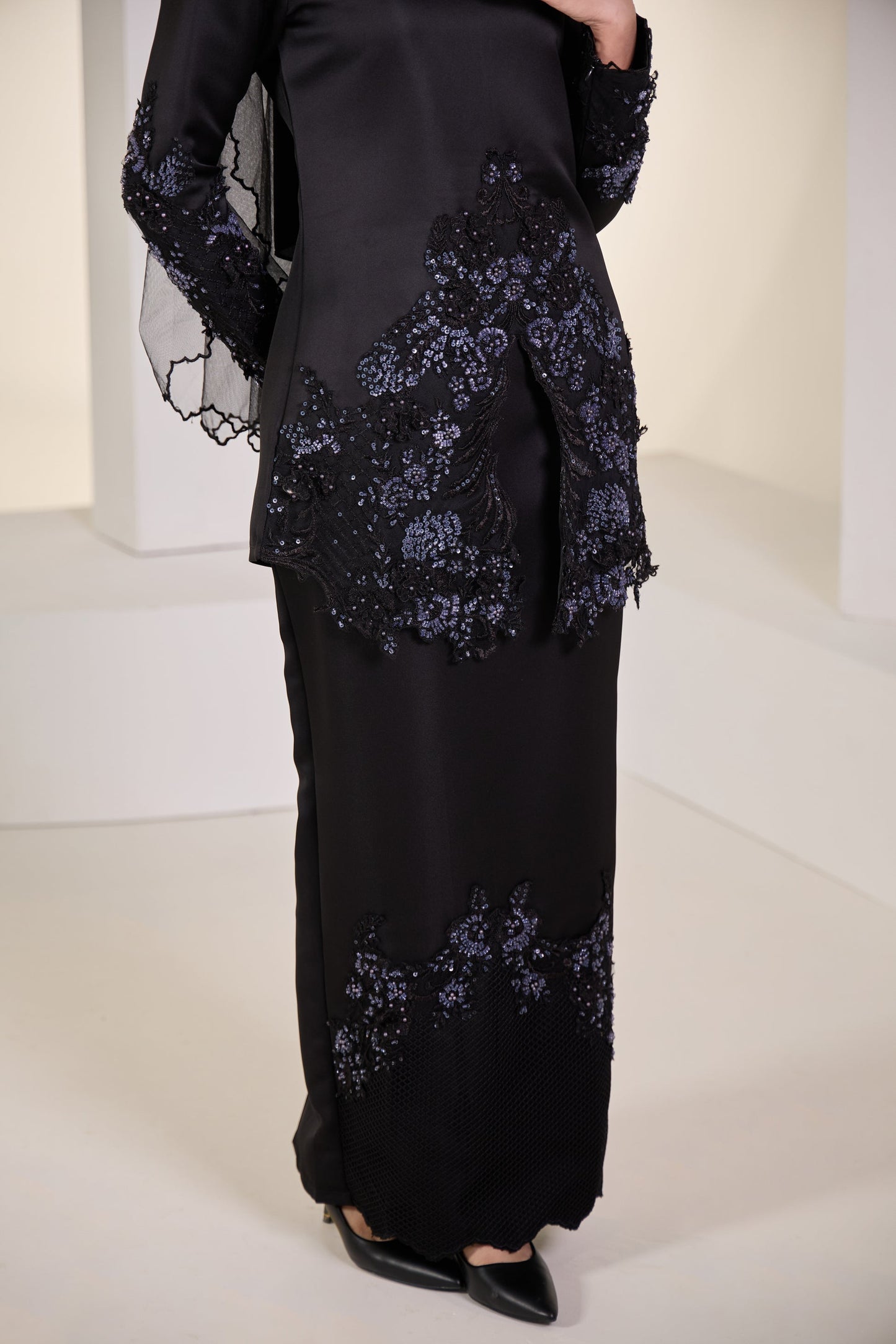 HELYNA KURUNG - BLACK