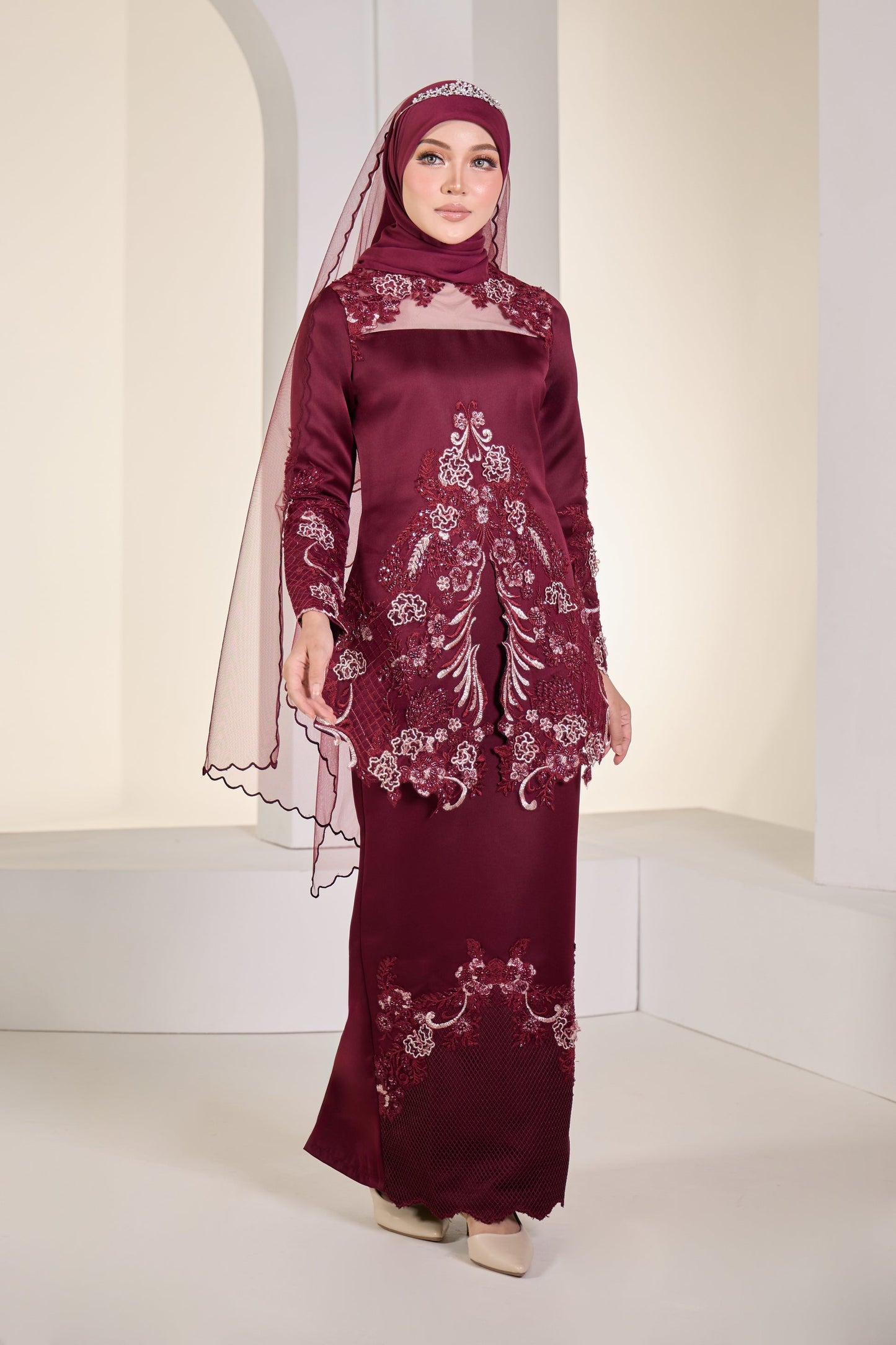 HELYNA KURUNG - BURGUNDY