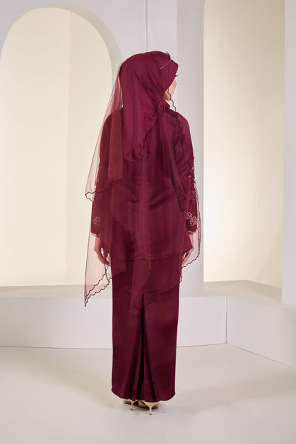 HELYNA KURUNG - BURGUNDY