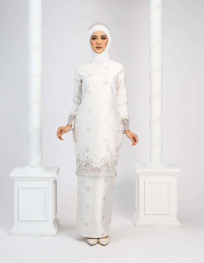 DAYANG KURUNG - OFF WHITE (Pre Order)