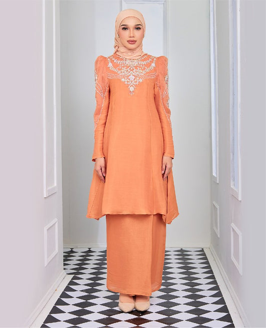 ANNYQA RIAW - DUSTY ORANGE