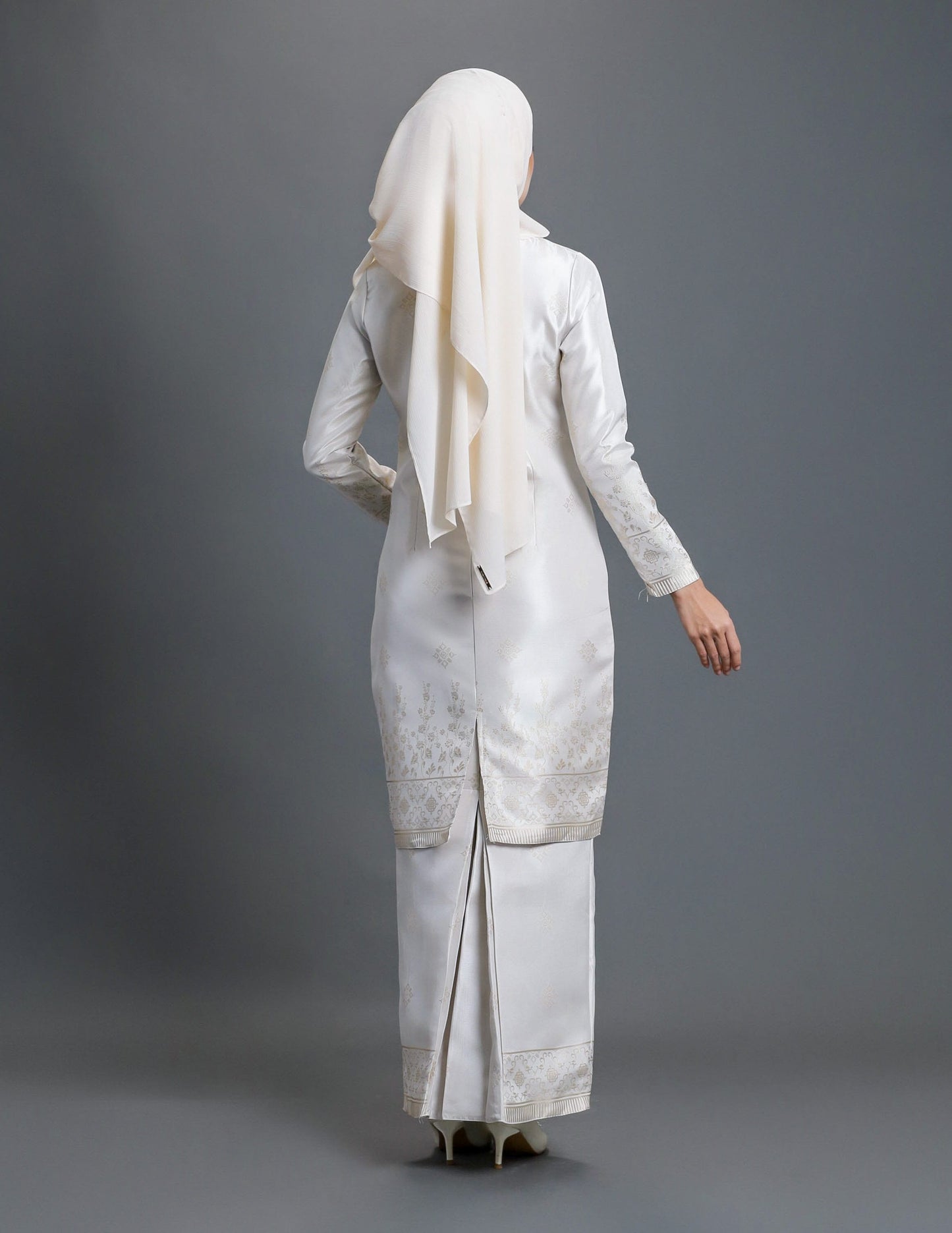 JUWITA KURUNG - OFF WHITE (Pre Order)